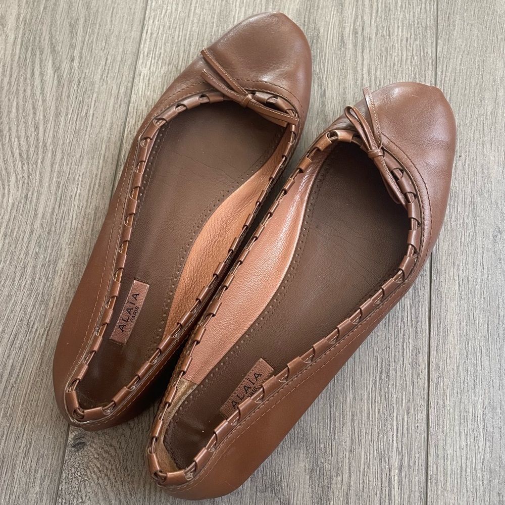 Alaia Brown Leather Flats with Bow size 8 1/2 vintage